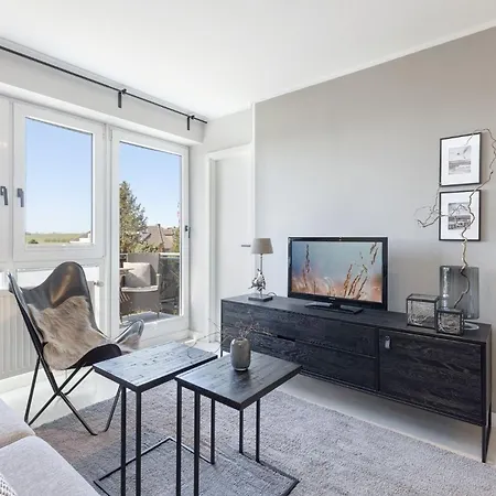 Strandhaus Am Yachthafen 5 *