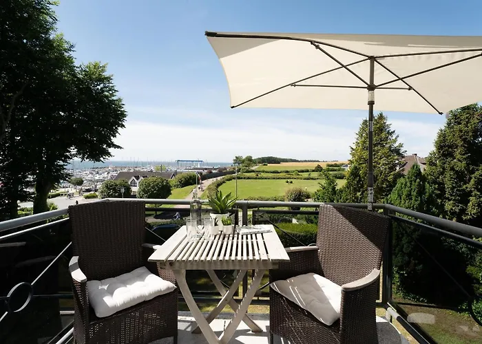 Strandhaus Am Yachthafen 5 *